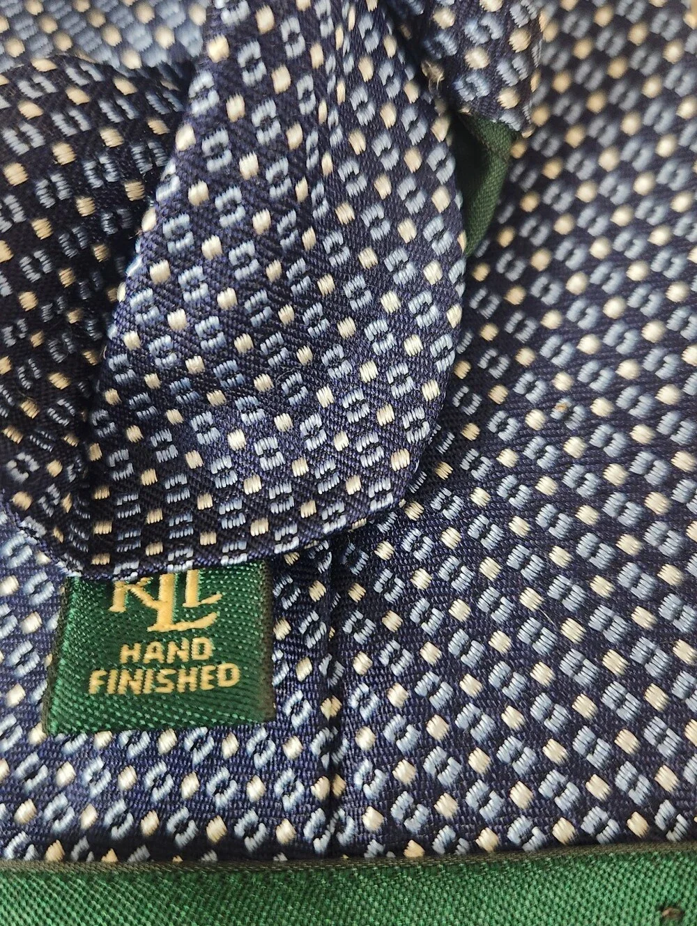 Lauren Ralph Lauren Men's Woven Pattern 109% Silk Tie in Navy and Cream